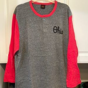 Mens XL 3/4 sleeve shirt